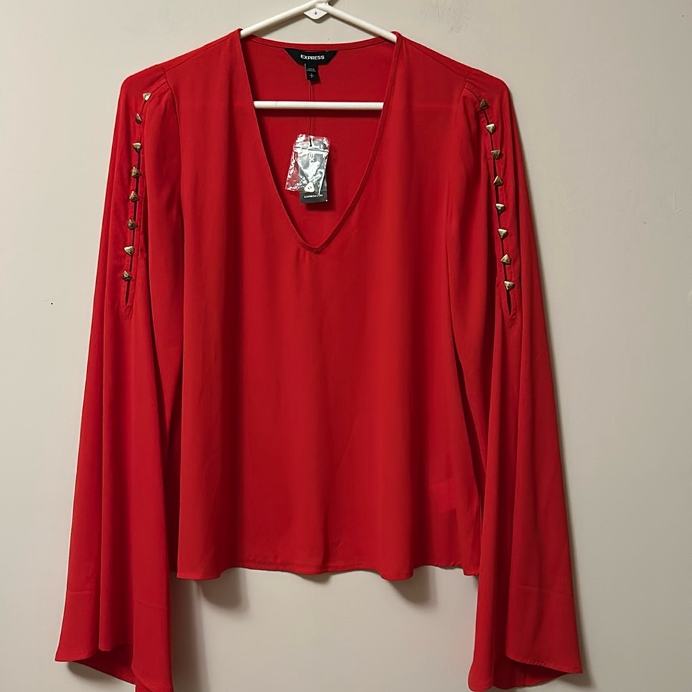Express pullover blouse polyester deep V neck bell sleeves size small new w/tags